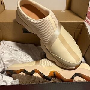 Brand new in box Sorel Kinetic Impact II Mule